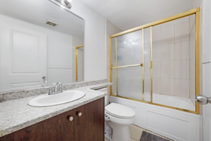 Powder Room Photo of 13090 72 Avenue, Surrey, BC