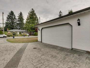 443 Glencoe Drive, Port Moody, BC, Port Moody — Single Family Residence for sale