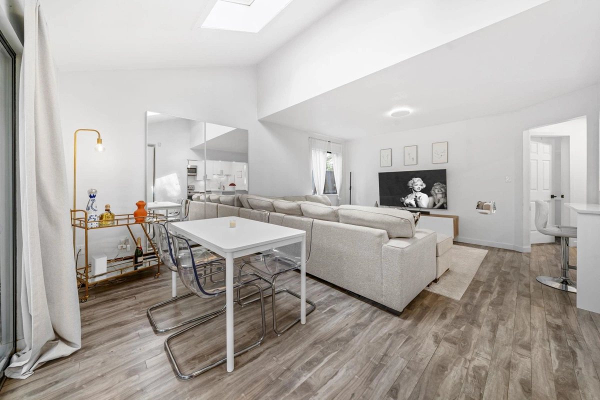 Laundry Room Photo of 4869 Capilano Road, North Vancouver, BC