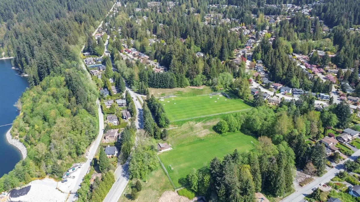 Outdoor Kitchen Photo of 4869 Capilano Road, North Vancouver, BC