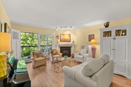203 10180 Ryan Road, Richmond, BC, Richmond — Apartment/Condo for sale