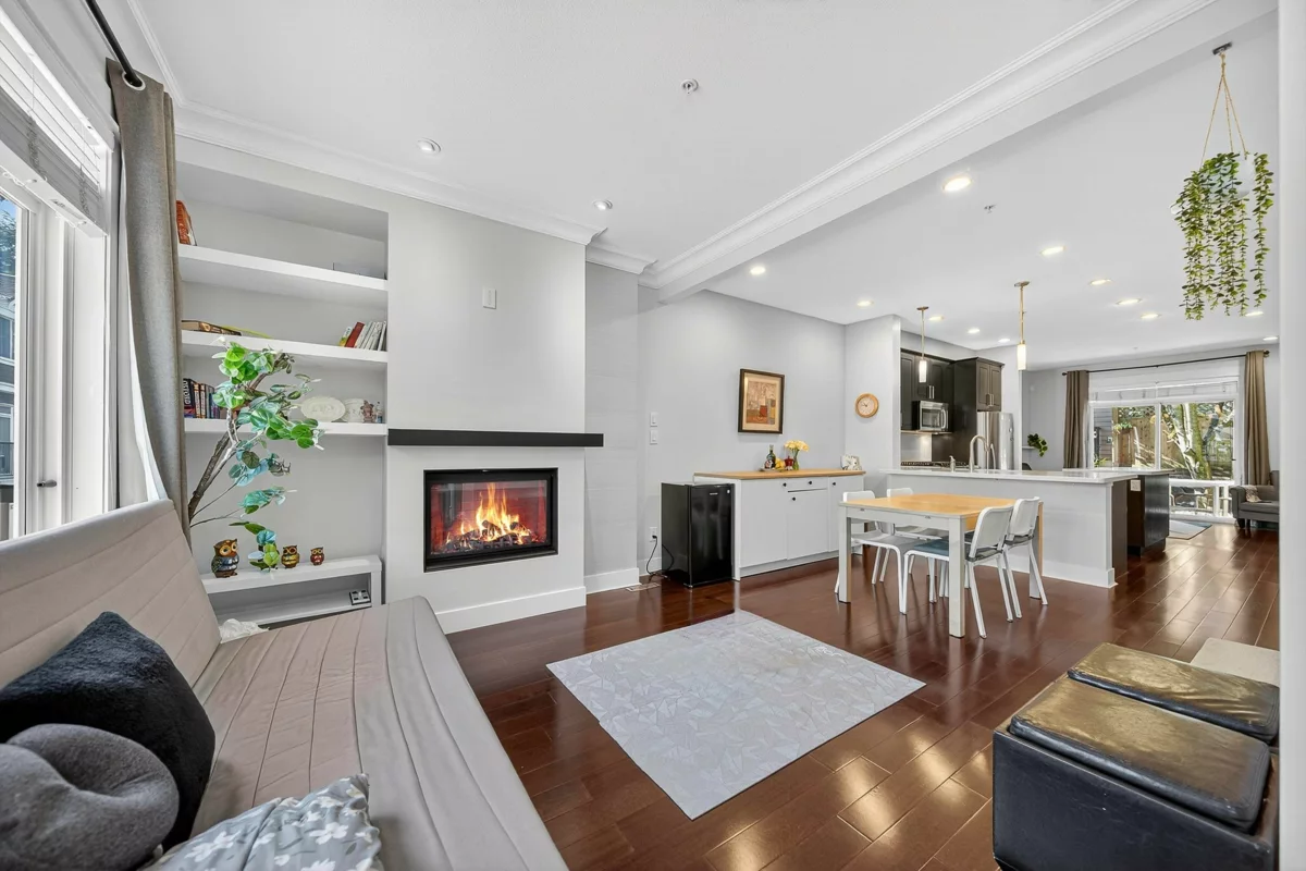 Walk-In Closet Photo of 38 2689 Parkway Drive, Surrey, BC