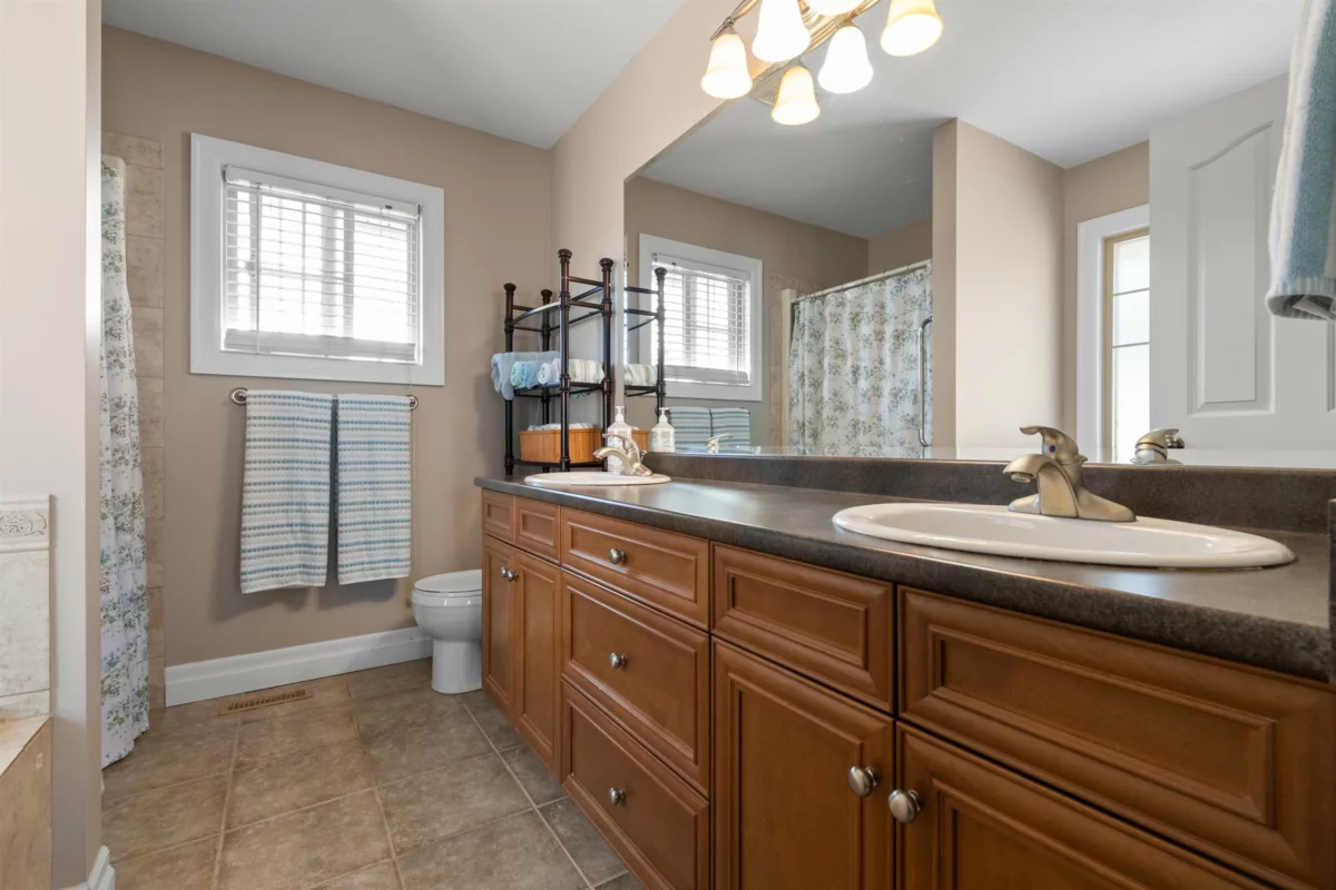 Basement Recreation Room Photo of 45775 Higginson Road, Chilliwack, BC