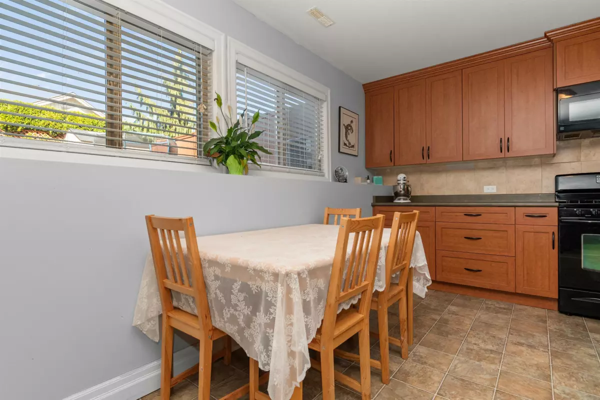 Garage Interior Photo of 45775 Higginson Road, Chilliwack, BC