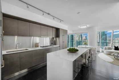 Kitchen Island Photo of 3005 1151 W Georgia Street, Vancouver, BC