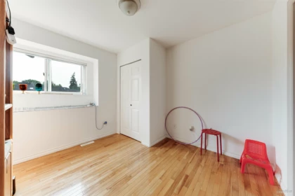 Basement Recreation Room Photo of 16543 108 Avenue, Surrey, BC