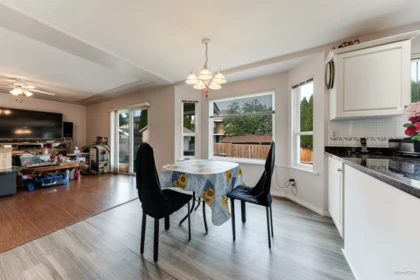 Breakfast Nook Photo of 16543 108 Avenue, Surrey, BC