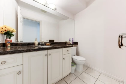 Hallway Photo of 16543 108 Avenue, Surrey, BC