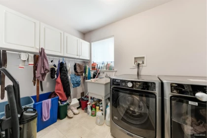 Laundry Room Photo of 16543 108 Avenue, Surrey, BC