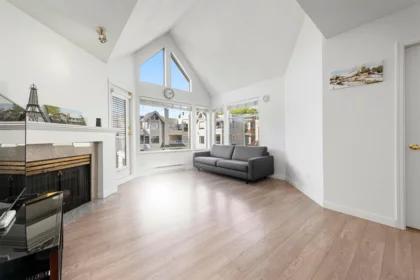 310 3638 Rae Avenue, Vancouver, BC, Vancouver — Apartment/Condo for sale