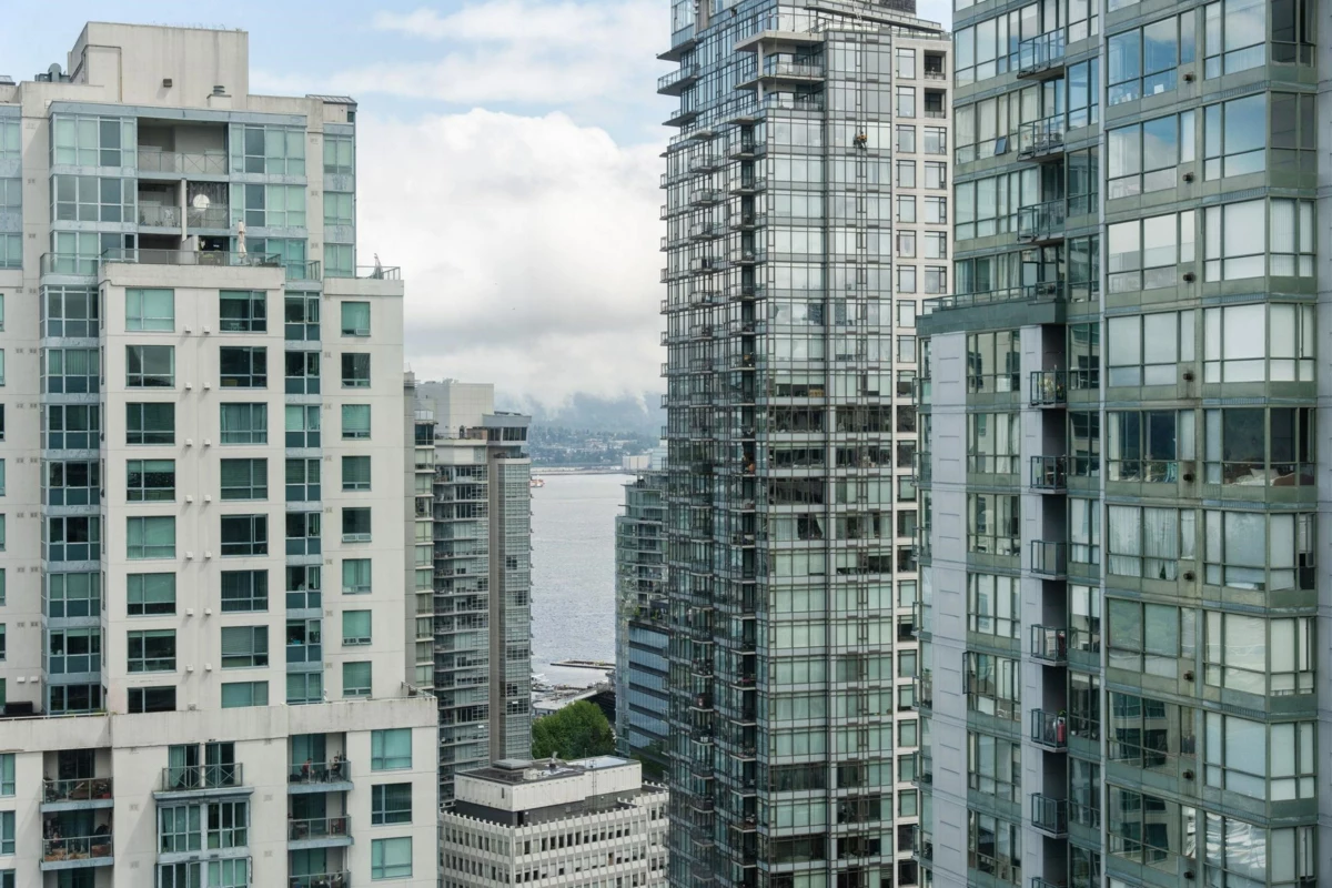 Breakfast Nook Photo of 2503 1288 W Georgia Street, Vancouver, BC