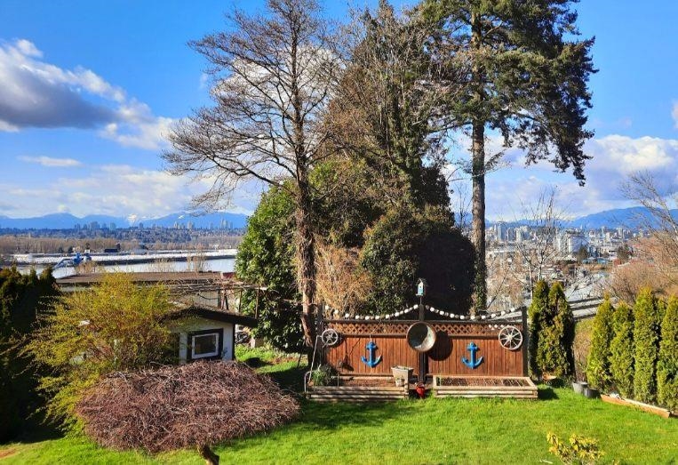 Kitchen Photo of 9209 Norum Road, Delta, BC