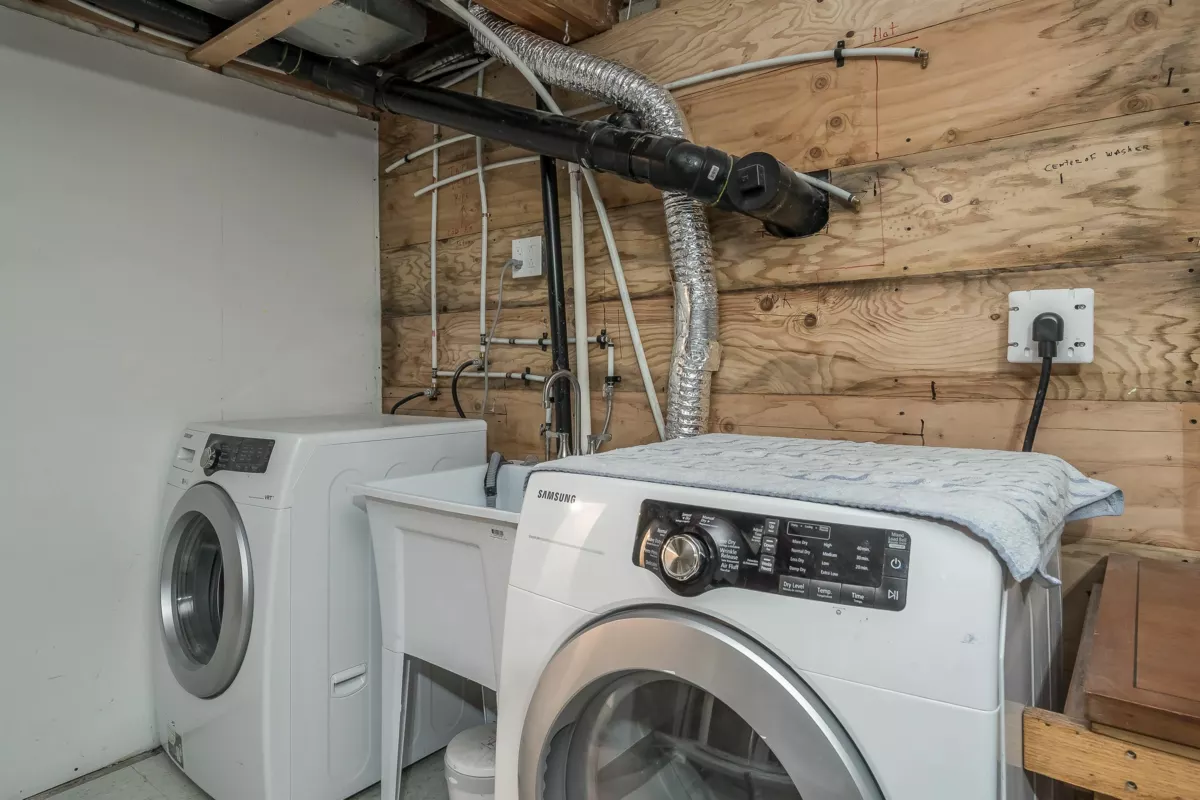 Swimming Pool Photo of 9209 Norum Road, Delta, BC