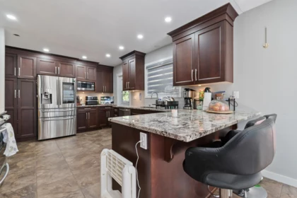 Breakfast Nook Photo of 5460 Interprovincial Highway, Abbotsford, BC