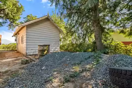 Front Yard Photo of 5460 Interprovincial Highway, Abbotsford, BC