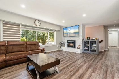 Kitchen Photo of 5460 Interprovincial Highway, Abbotsford, BC