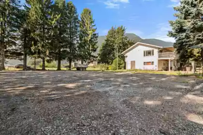 Outdoor Kitchen Photo of 5460 Interprovincial Highway, Abbotsford, BC