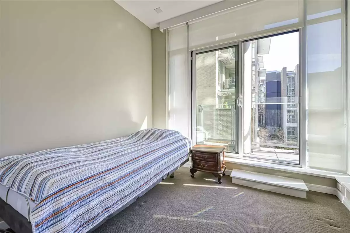 Breakfast Nook Photo of 310 1616 Columbia Street, Vancouver, BC