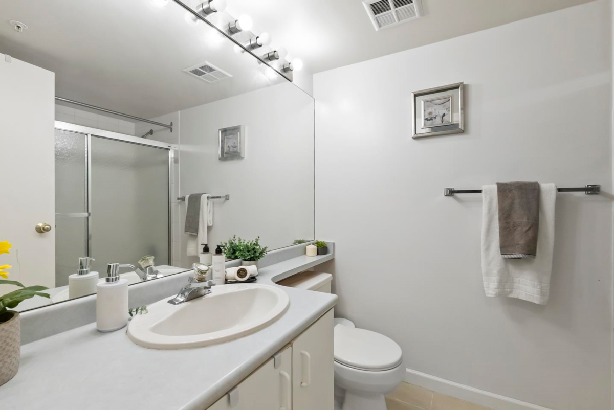 Bedroom 3 Photo of 304 10523 University Drive, Surrey, BC