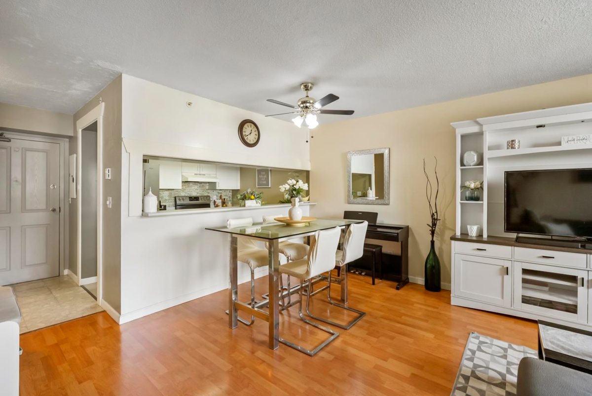 Family Room Photo of 304 10523 University Drive, Surrey, BC