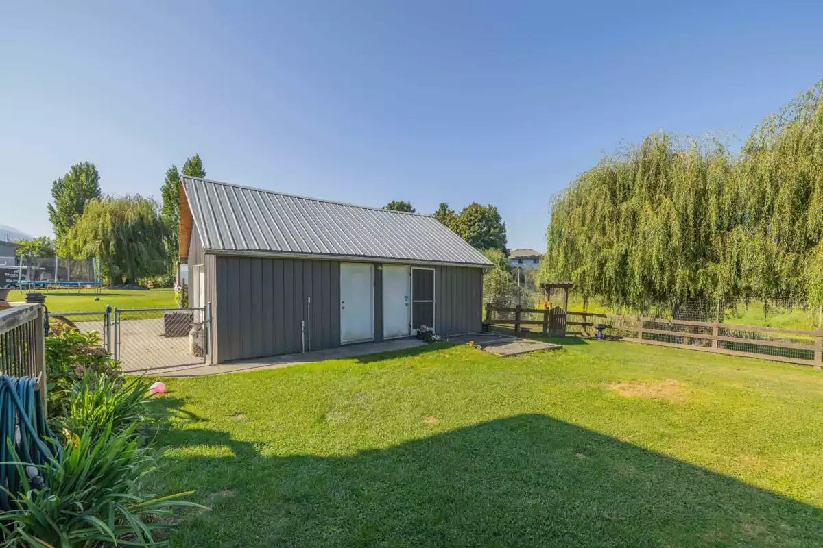 Backyard Photo of 51495 Old Yale Road, Rosedale, BC