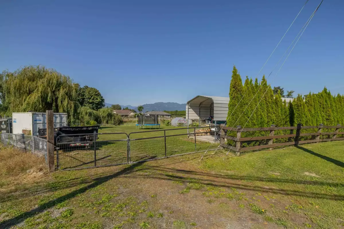 Fitness Center Photo Near 51495 Old Yale Road, Rosedale, BC