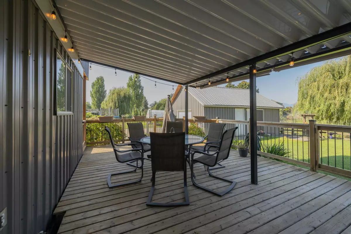 Hallway Photo of 51495 Old Yale Road, Rosedale, BC
