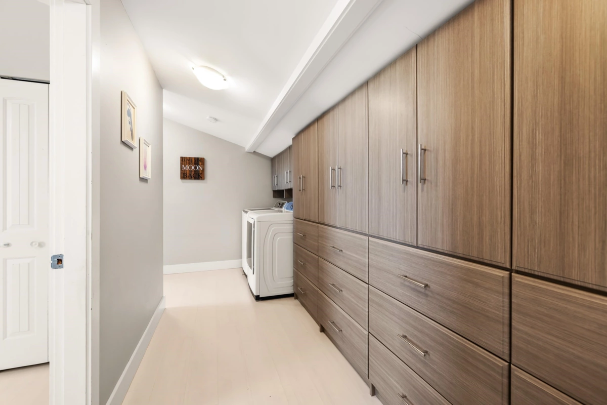 Mudroom Photo of 51495 Old Yale Road, Rosedale, BC