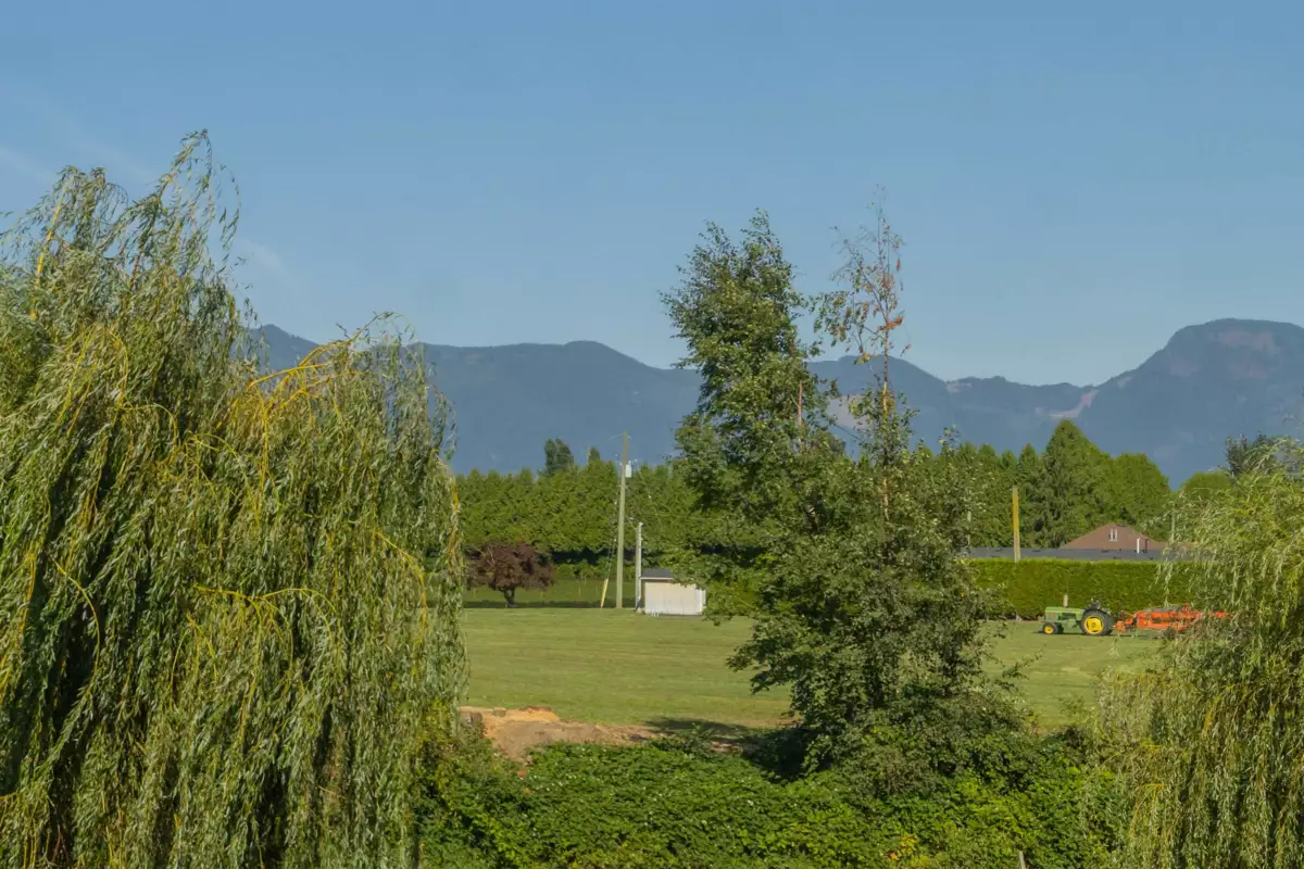 Powder Room Photo of 51495 Old Yale Road, Rosedale, BC