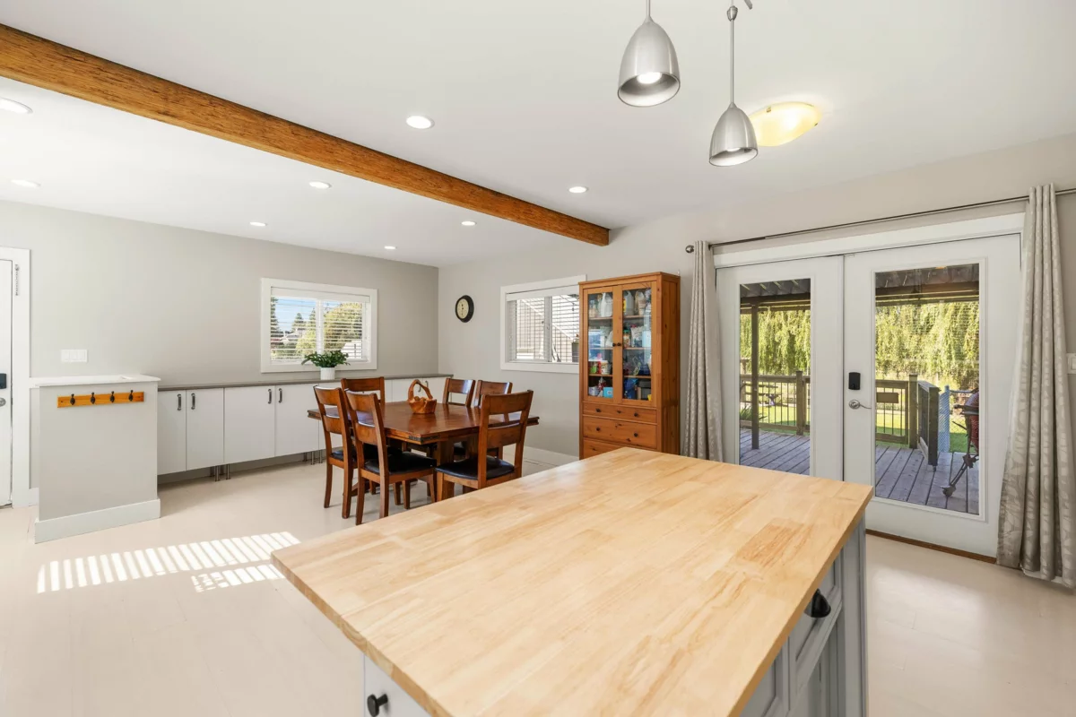 Primary Bedroom Photo of 51495 Old Yale Road, Rosedale, BC