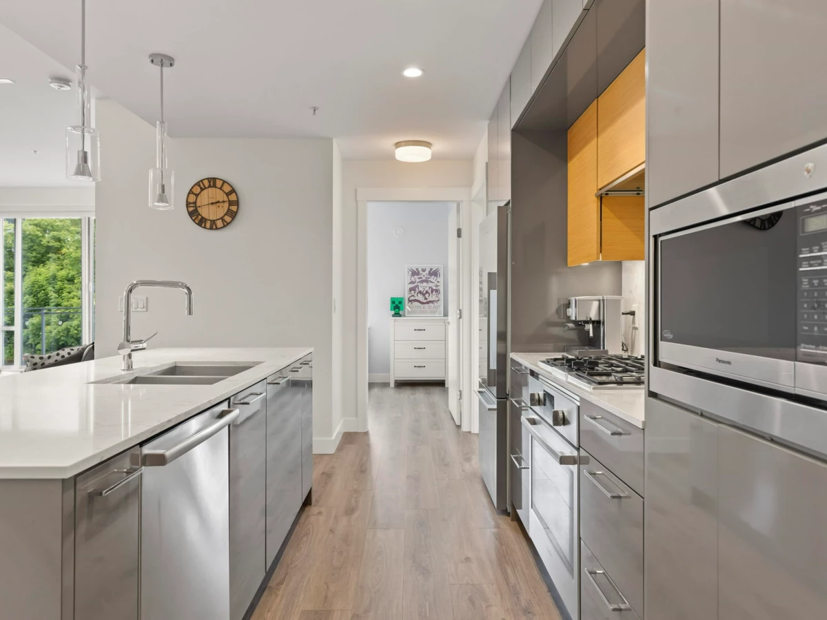 Basement Recreation Room Photo of 303 1327 Draycott Road, North Vancouver, BC