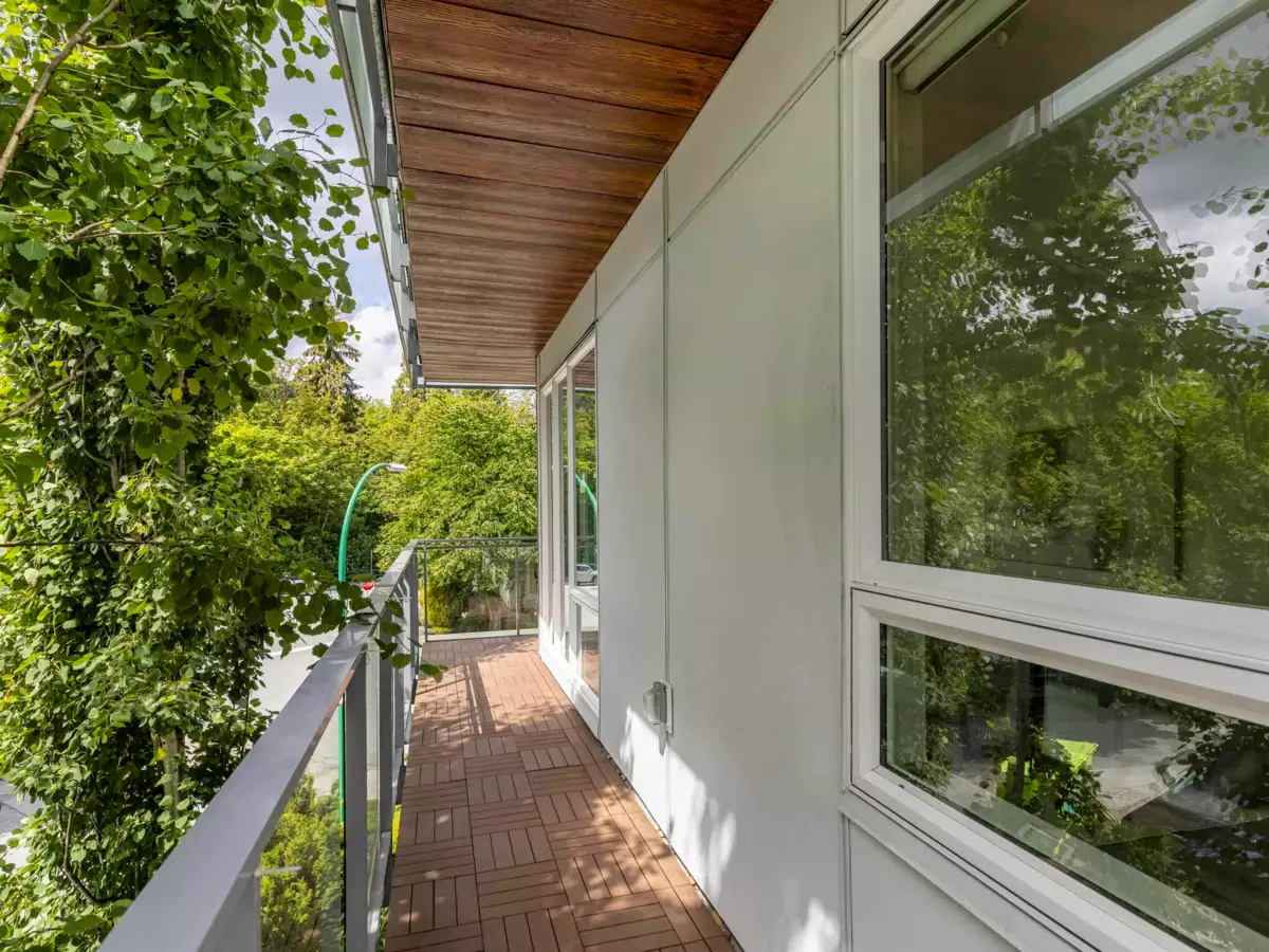 Breakfast Nook Photo of 303 1327 Draycott Road, North Vancouver, BC