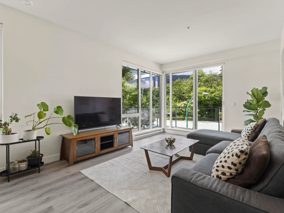 Exterior Front Photo of 303 1327 Draycott Road, North Vancouver, BC