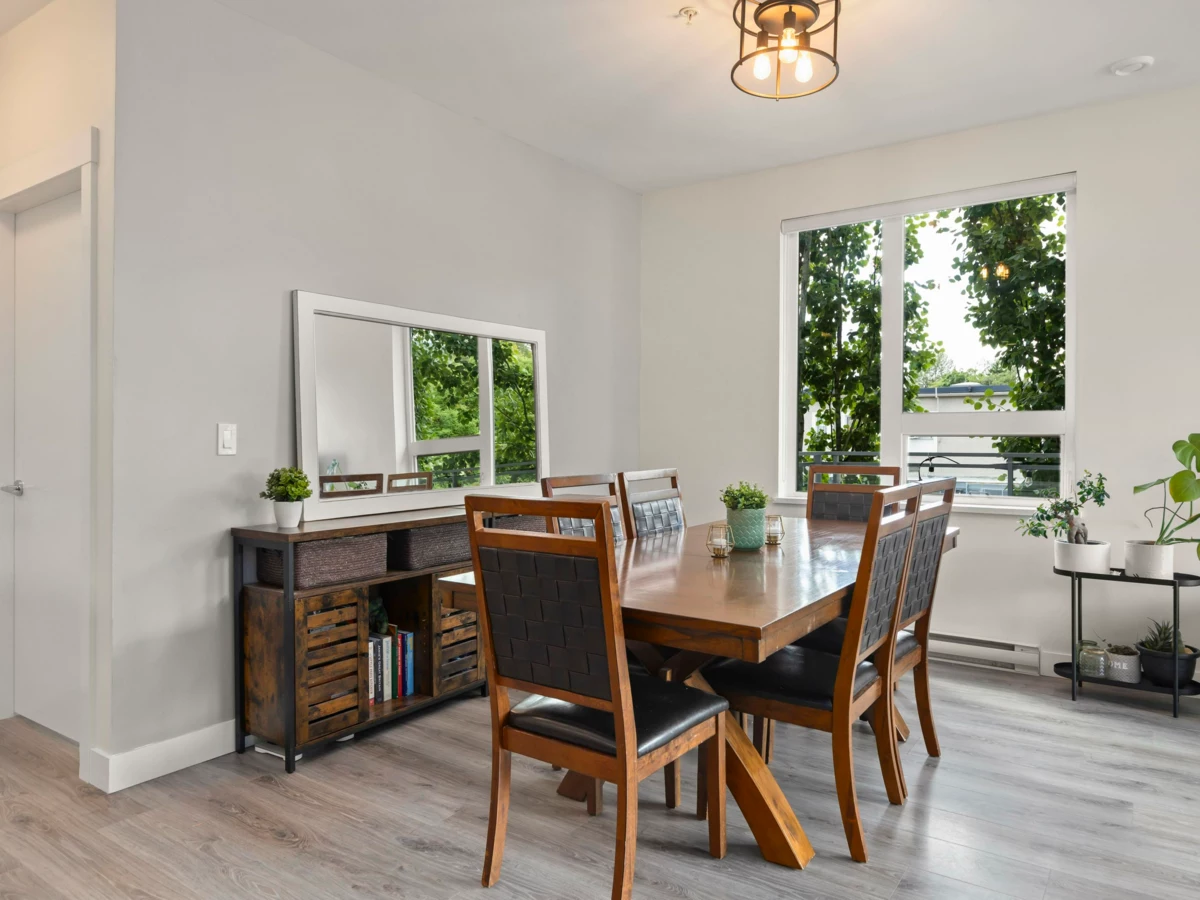 Family Room Photo of 303 1327 Draycott Road, North Vancouver, BC