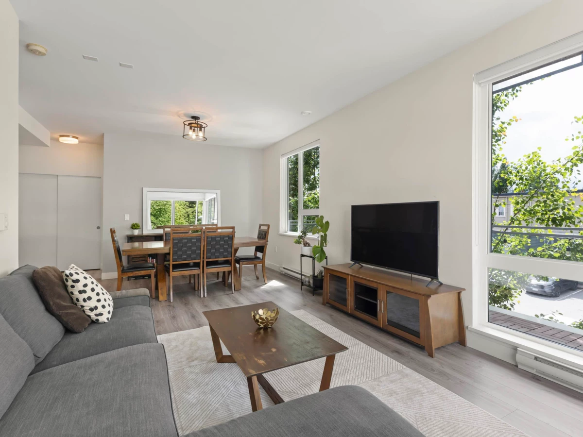 Walk-In Closet Photo of 303 1327 Draycott Road, North Vancouver, BC