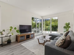 303 1327 Draycott Road, North Vancouver, BC