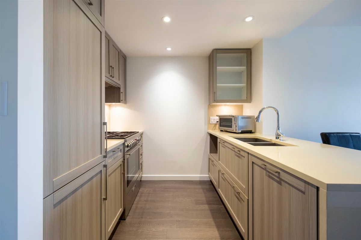 Primary Bathroom Photo of 657 5515 Boundary Road, Vancouver, BC