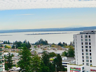 1406 1473 Johnston Road, White Rock, BC
