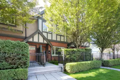 1016 W 45th Avenue, Vancouver, BC, Vancouver — Townhouse for sale
