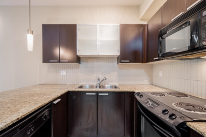 206 10455 University Drive, Surrey, BC, Surrey — Apartment/Condo for sale