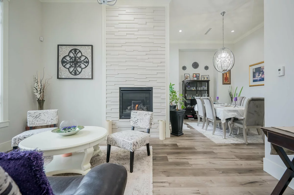 Living Room Photo of 7608 144a Street, Surrey, BC