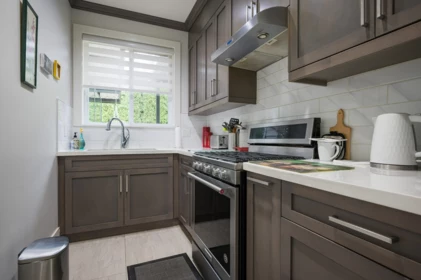 Walk-In Closet Photo of 7608 144a Street, Surrey, BC