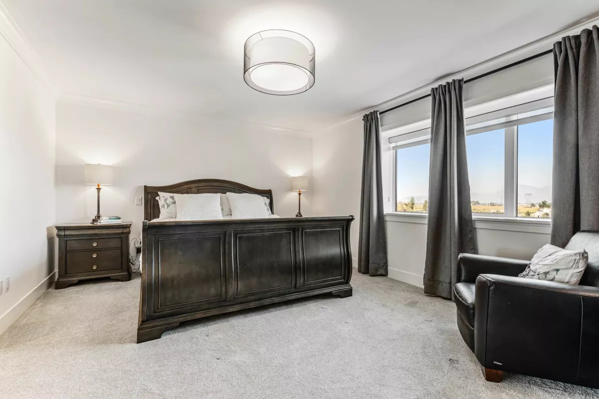 Entry Foyer Photo of 71 50778 Ledgestone Place, Chilliwack, BC