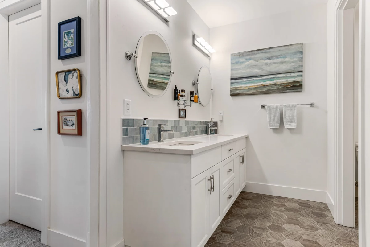 Garage Interior Photo of 71 50778 Ledgestone Place, Chilliwack, BC