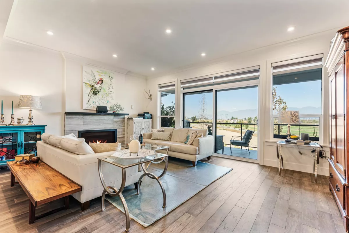 Guest Bathroom Photo of 71 50778 Ledgestone Place, Chilliwack, BC