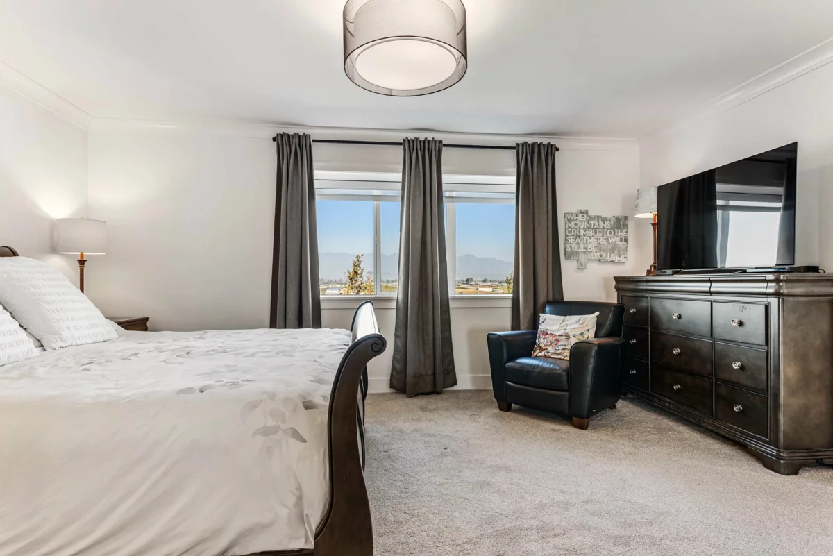 Hallway Photo of 71 50778 Ledgestone Place, Chilliwack, BC