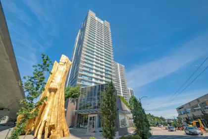504 8131 Nunavut Lane, Vancouver, BC, Vancouver — Apartment/Condo for sale