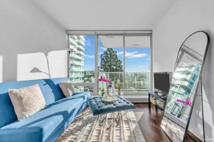 504 8131 Nunavut Lane, Vancouver, BC, Vancouver — Apartment/Condo for sale