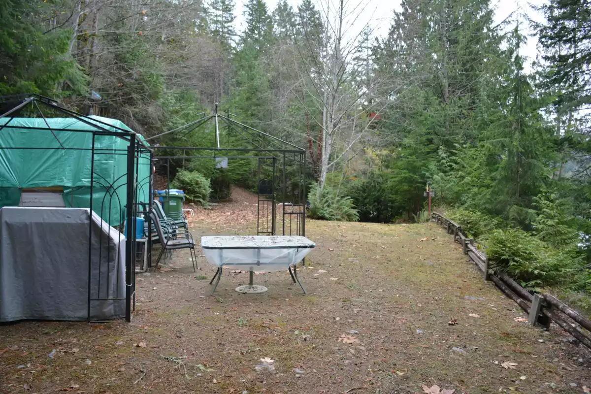 Powder Room Photo of 122 7101 Sakinaw Woods, Pender Harbour, BC