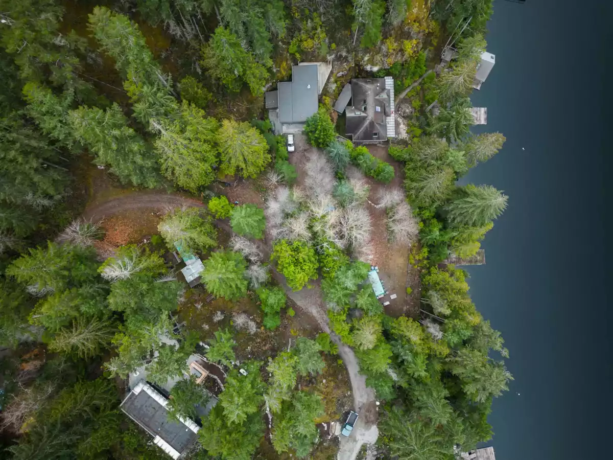 Primary Bedroom Photo of 122 7101 Sakinaw Woods, Pender Harbour, BC